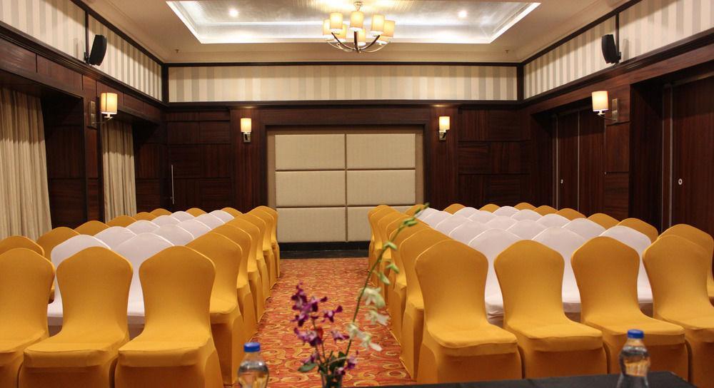 Quality Inn Viha Kumbakonam Extérieur photo