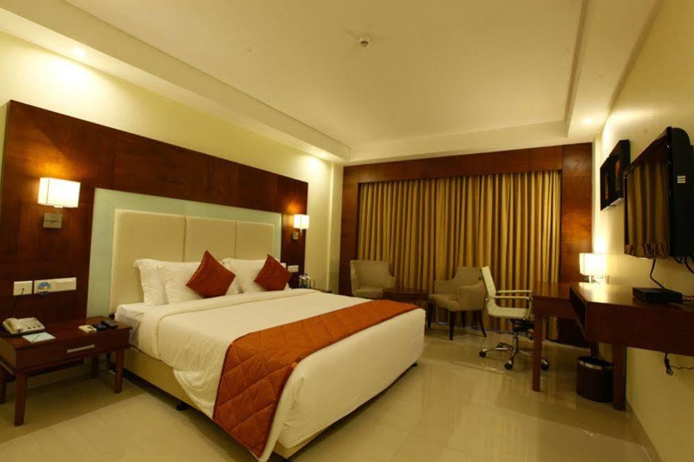Quality Inn Viha Kumbakonam Extérieur photo